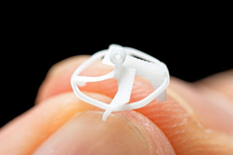 The Wireless Flying Robot